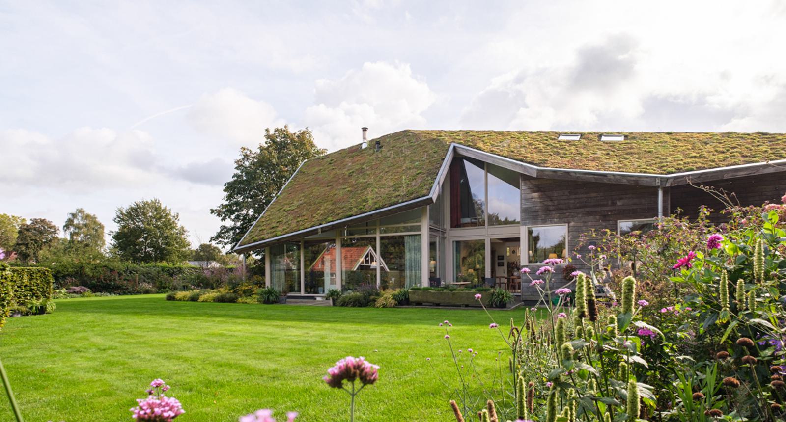 Duurzaam woonhuis met groen dak