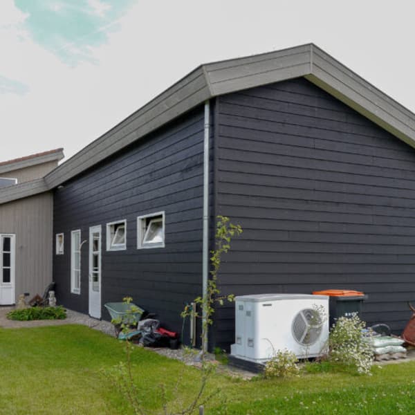 Ademend huis met groen dak in Olst - Dijkhuis Bouwbiologische aannemer